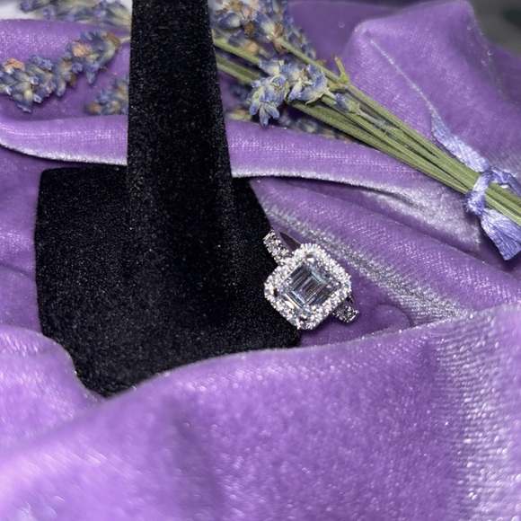 💍 ✈️ 💎 Exquisitely crafted! - Travel Ring Emerald cut Ring. So beautiful #EA39 - Picture 8 of 11